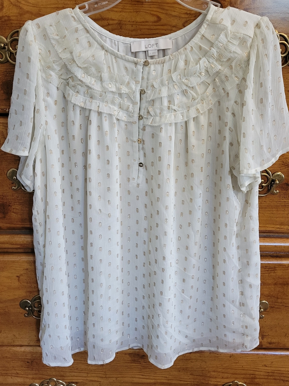 LOFT Women’s Ivory Gold Polka Dot Chiffon Ruffle Button Blouse Short Sleeve L
